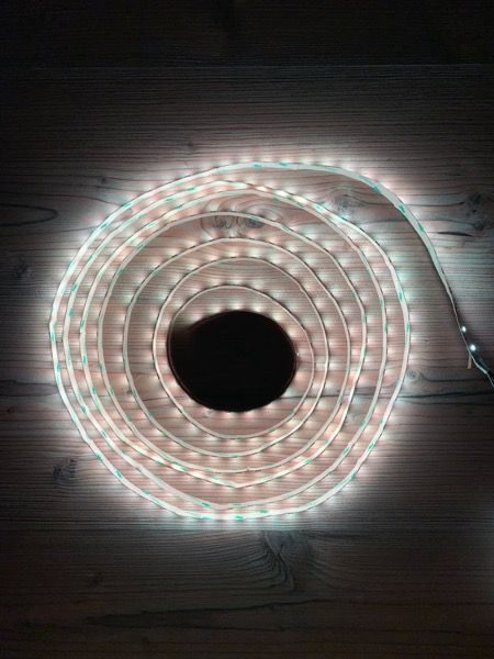 RGB+CCT LED-Lichtband-Farbe Weiss 50 Prozent Helligkeit